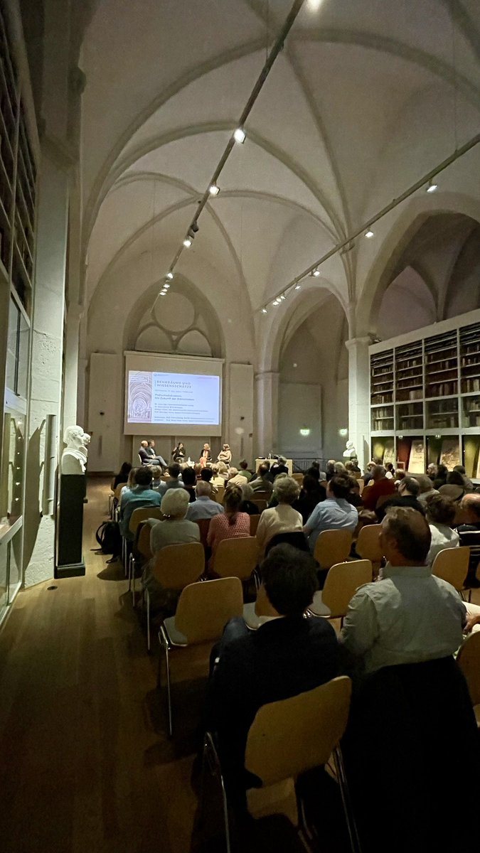 Corinna Breitinger tweet media