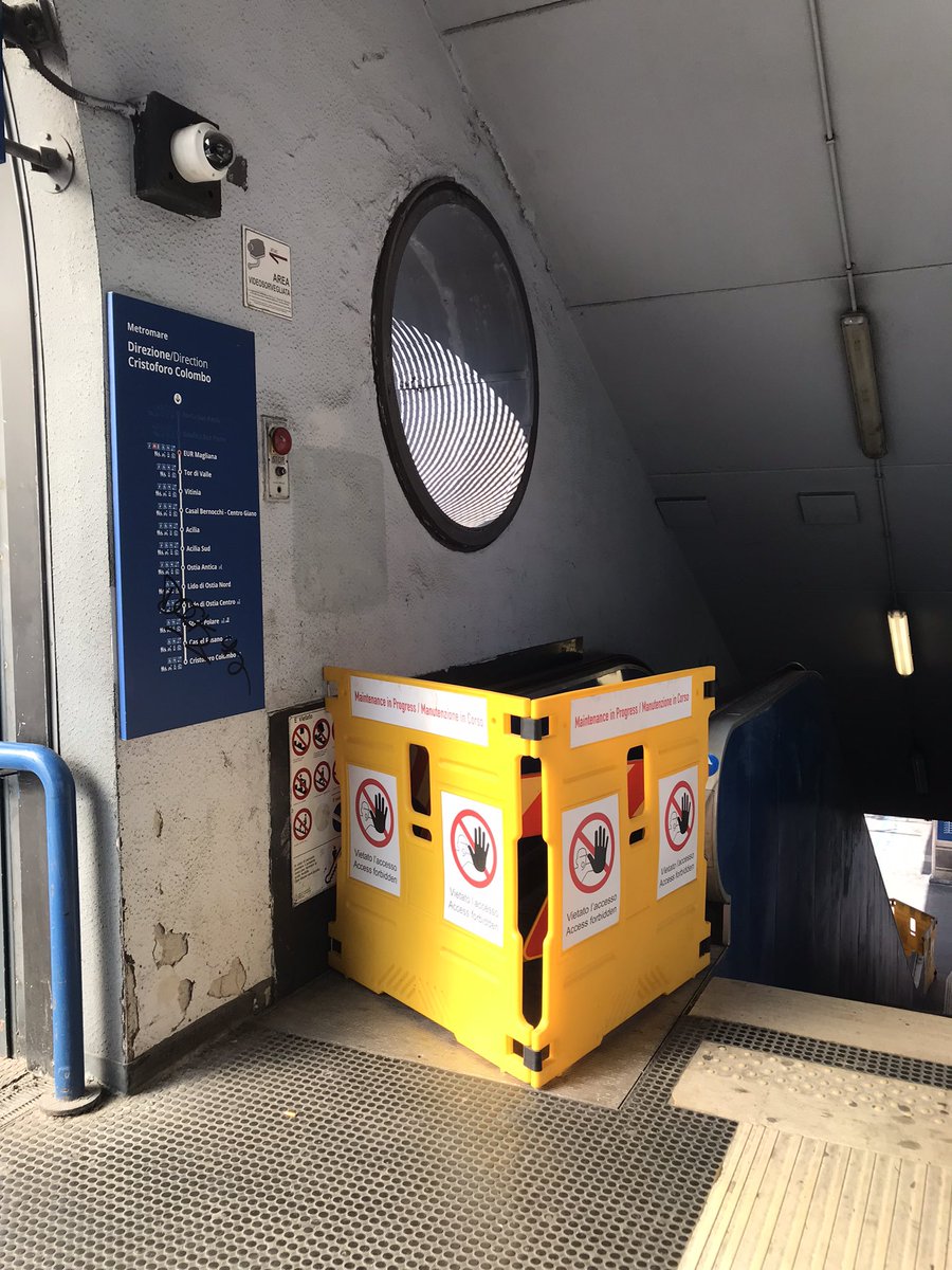 Nik_Damone_'s tweet photo. #Roma, Fermata #MetroB Eur Magliana. Temperature torride ed ennesimo giorno con scale mobili fuori servizio, ormai inutilizzabili da più di un mese. @InfoAtac @gualtierieurope Com’è possibile? https://t.co/micfrAOs2h