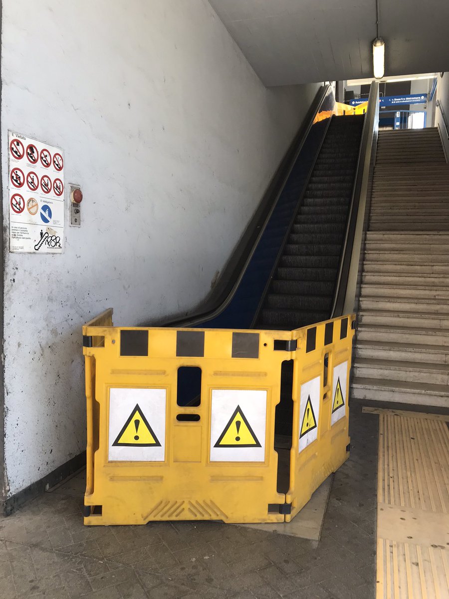 Nik_Damone_'s tweet photo. #Roma, Fermata #MetroB Eur Magliana. Temperature torride ed ennesimo giorno con scale mobili fuori servizio, ormai inutilizzabili da più di un mese. @InfoAtac @gualtierieurope Com’è possibile? https://t.co/micfrAOs2h
