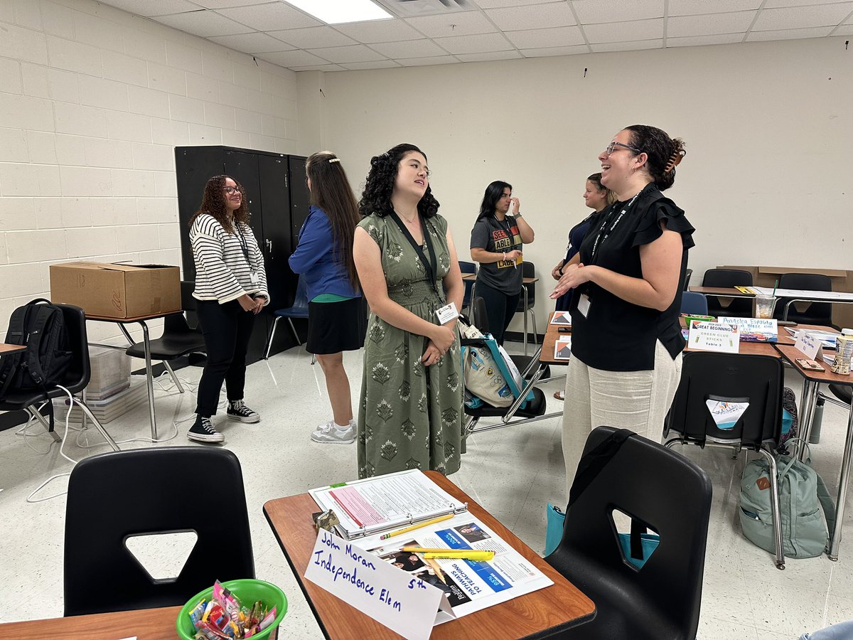 Ashley Scott tweet media