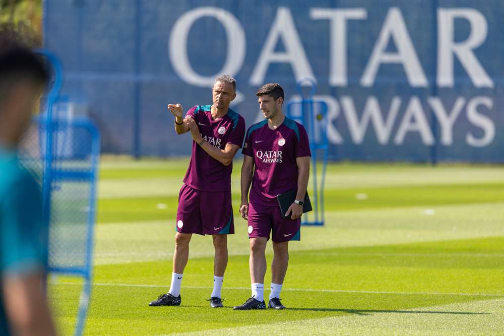 PSG_espanol's tweet photo. Guillem Hernández Folguera se incorpora a la plantilla de Luis Enrique como segundo entrenador. 🔴🔵 https://t.co/MqzJ9bWxUJ