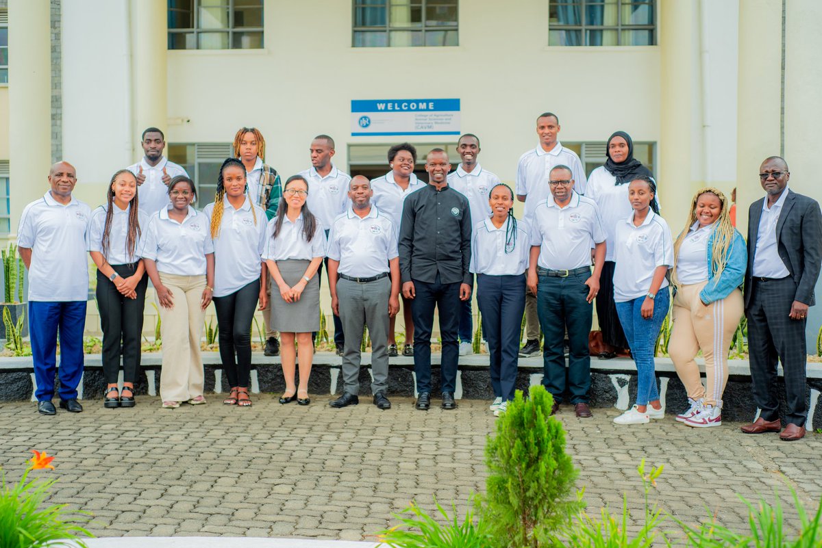 UR_CAFF's tweet photo. @UR_CAVM Today, Students from UR-CAVM and Alabama A &amp;M University meet in the food science lab to develop base line porridge which will reduce stunting.@aamuedu @Uni_Rwanda   @AlcornStateU @DelStateUniV https://t.co/qCKV3fVUCM