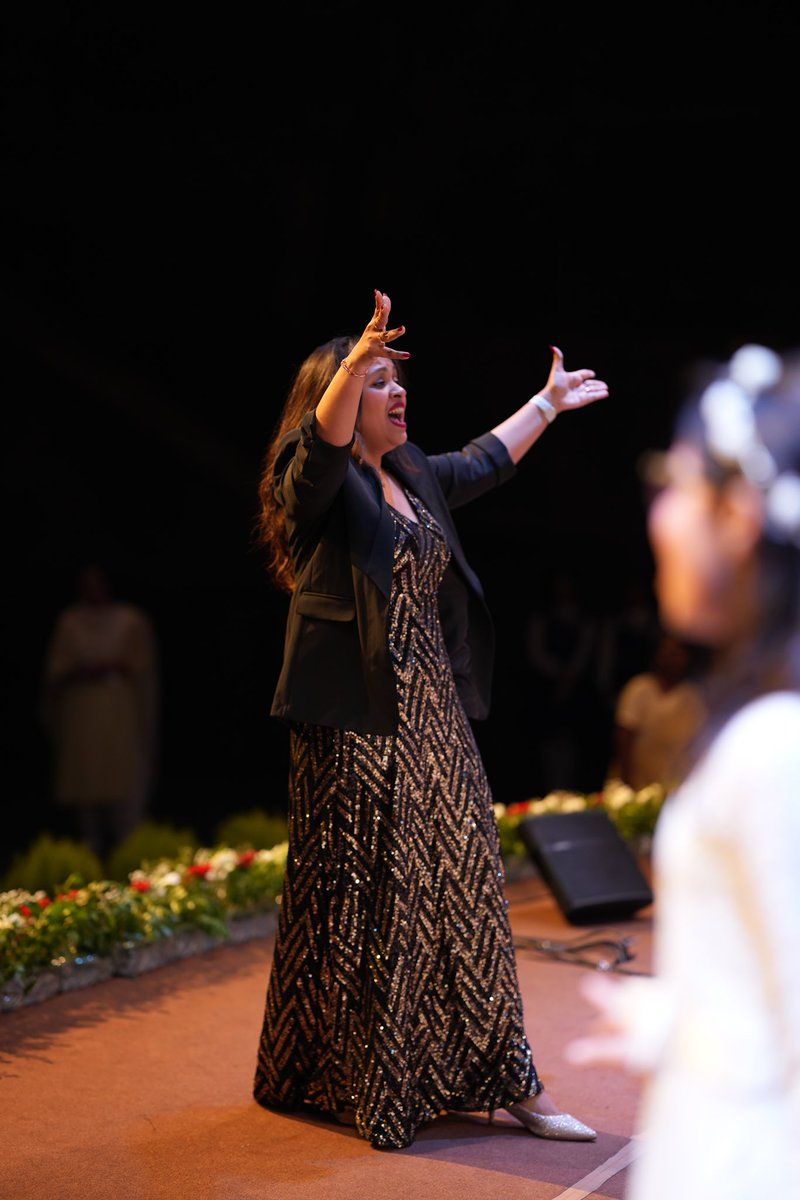 Fun 3 days at La Martiniere Girls’ College for the first ever Voice and Choral Festival in Lucknow in association with <a href="/ABRSM/">ABRSM</a> India. 170 students and teachers from LMGC &amp; CMS schools came together for workshops &amp; rehearsals ending in a grand performance. 
#singingforall #choir