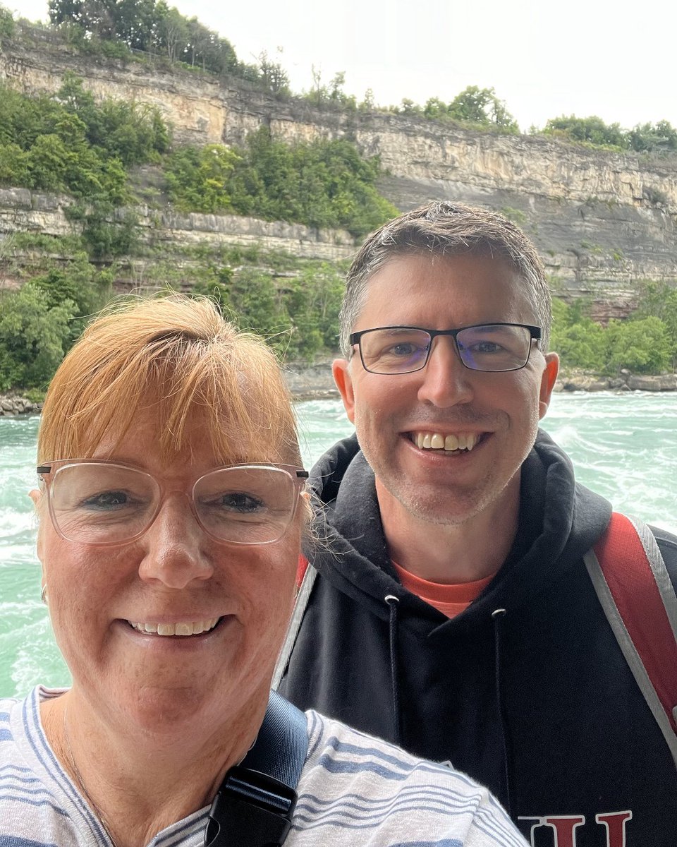 SpringfieldSD's tweet image. What are the chances of running into a colleague at Niagara Falls? Mrs. Barber and Mr. Gildea-Walker had the pleasure of bumping into each other in Canada!
#PrideInAllThings