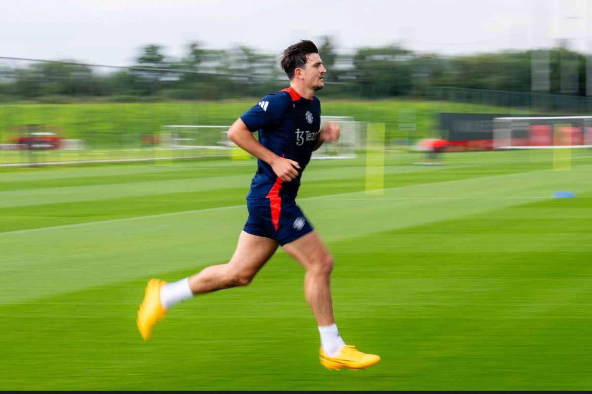 BenDinnery's tweet photo. #MUFC #FPL 

Harry Maguire is nearing to a return from injury after stepping up his individualised rehab programme at Carrington. The centre-back was not involved against Rosenborg on Monday as he continues his recovery from the muscle injury that ended his season prematurely and kept him out of Euro 2024.