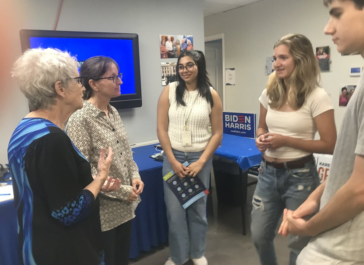 AZLD4Dems's tweet photo. Thank you to Sierra Club’s @SLBahr, Moms Clean Air Force’s @hazelchandler18, & Sunrise activist Ashton Dolce for an eye-opening seminar on climate change in Arizona. ☀️👏🌵 #NorthValleyDems #SummerInterns #AZLD2 #AZLD4 https://t.co/3modDbwxIH