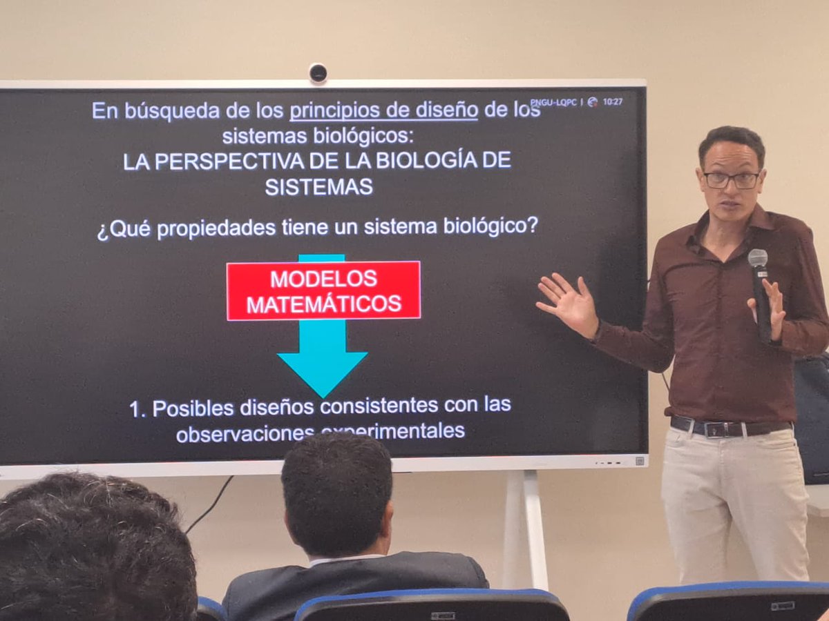 UTPInvestiga's tweet photo. Excelente la presentación del Dr. Marcos Nahmad Bensusan, profesor visitante del CINVESTAV, sobre modelos dinámicos no lineales para el estudio de la formación de patrones y el crecimiento de tejidos biológicos. Evento organizado por @utpfisc y la Dirección de Investigación VIPE. https://t.co/nyqBzBgeOu