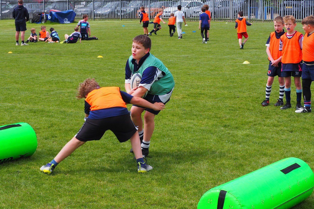 bluesfoundatio1's tweet photo. 𝐎𝐧𝐞 𝐃𝐨𝐰𝐧, 𝐓𝐰𝐨 𝐭𝐨 𝐆𝐨 🏉

Got any plans sorted for the first week of the school break? Our Rugby Camps could be the perfect solution! 🙌

Don’t miss out as we return next week &amp; again in August 👊

🤝 View remaining dates below and sign up ℹ️➡️ https://t.co/5X5f27zZ9z https://t.co/zUWFblN7Go