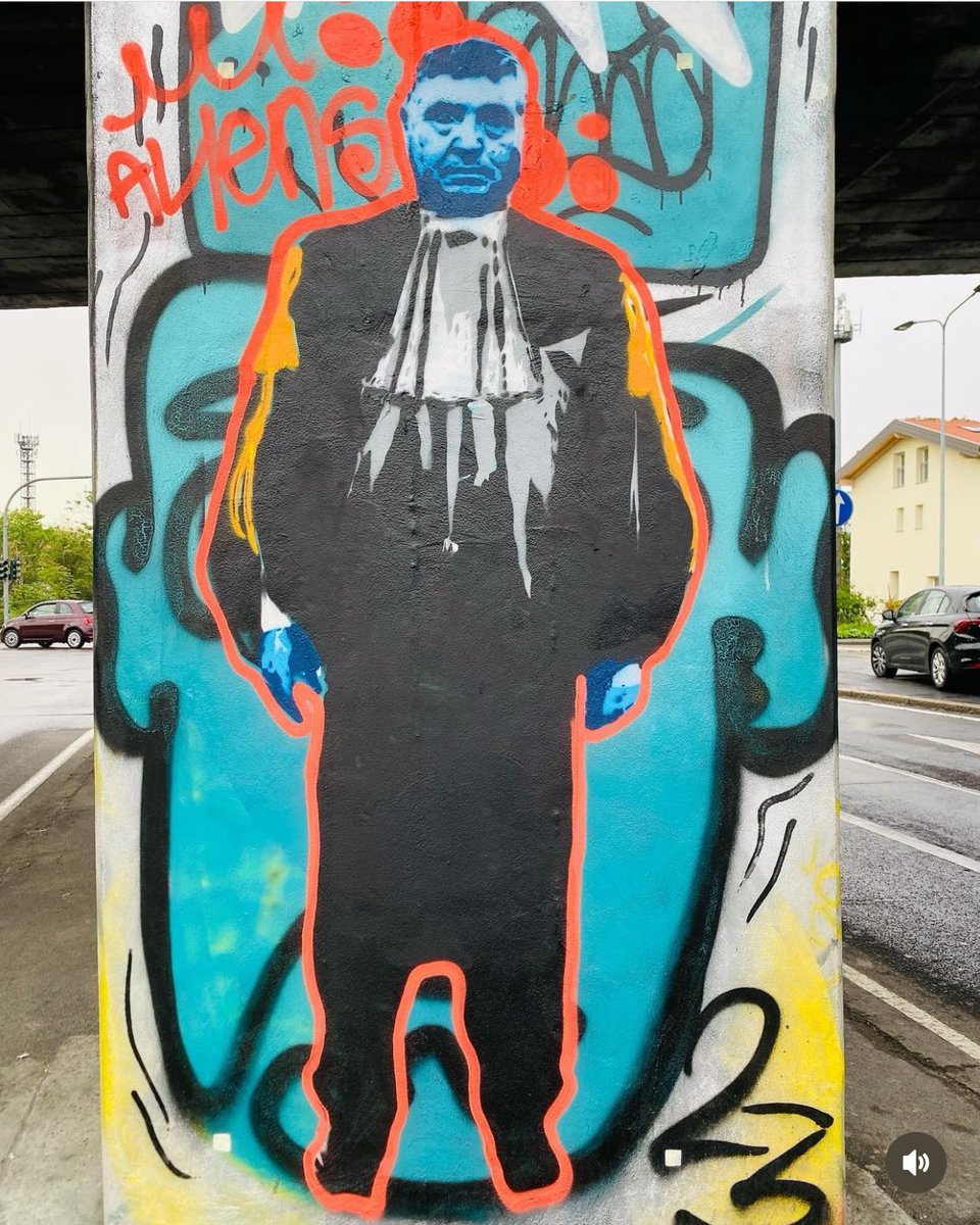 alien__attack's tweet photo. #totoriina #riina #trattativa #alienattack #streetart #graffiti #stencil #spraypaint #art #milano https://t.co/coH9Bm7ADo