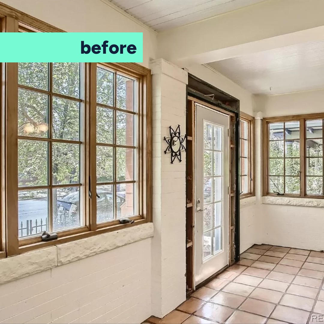 do_backflip's tweet photo. A sunroom fit for every season!🌞🍂❄️Take a look at the entrance to this beautiful Denver home from Backflippers, Jesse and Rachel, who turned it into a bright &amp; inviting haven for new generations of families for years to come

13 days to close
PP: $800K
ARV: $1.2M⭐
Sold: $1.4M https://t.co/KZ3lB5QkIR