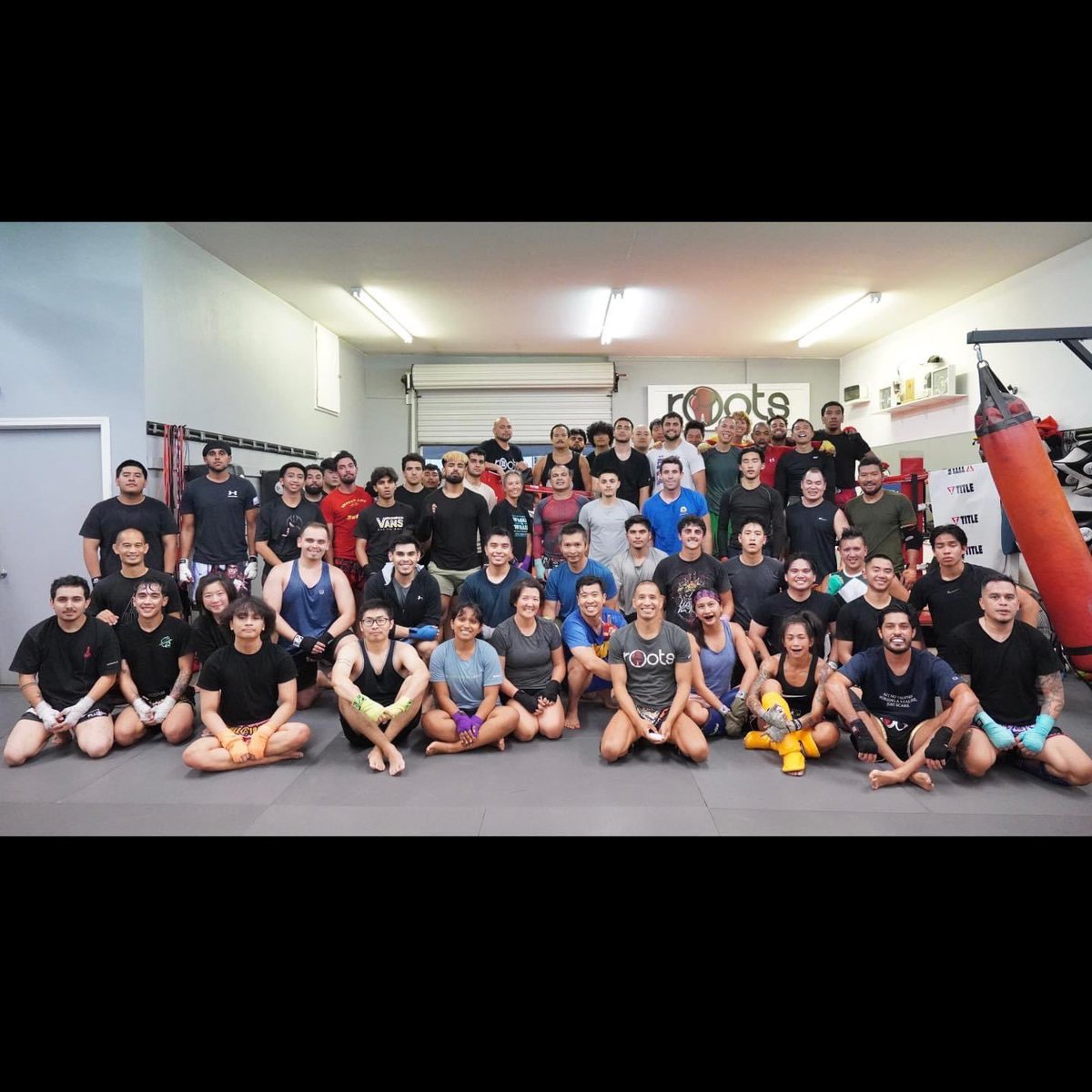 Fortexfiend's tweet photo. Super grateful to be a part of the Roots Kickboxing family! My Muay Thai has gotten so much better under Coach Barry, Coach Jaime, and my amazing teammates! 💪🥊🙏 #MuayThai #RootsKickboxing #TeamRoots #MartialArts #Fitness #Workout #Exercise #FitGamer #FitNerd https://t.co/6XhvqiDHNG