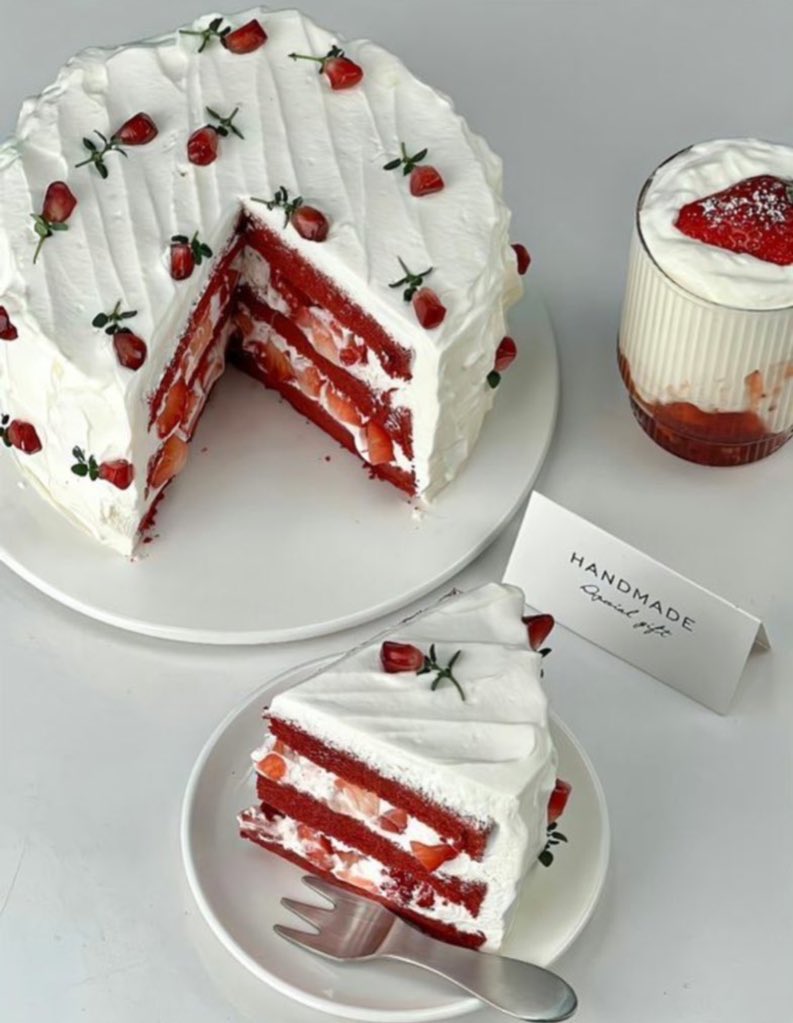 Red roses cake 🌹