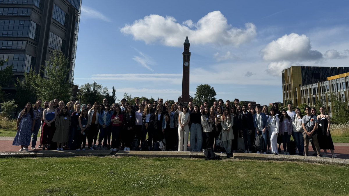 A wonderful 3 days <a href="/LES_UniBham/">College of Life and Environmental Sciences</a> <a href="/UoB_SoP/">School of Psychology, University of Birmingham</a> <a href="/TheCHBH/">The Centre for Human Brain Health</a> joint with <a href="/LeidenU/">Leiden University</a> for our Summer School in Computational Social Cognition. Amazing experience to meet so many bright minds from across the globe! &amp; fantastic keynote speakers. Thanks everyone for all your contributions 🌟🧠