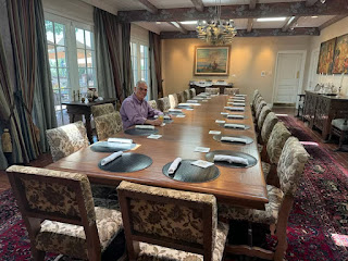 DiverseOur's tweet photo. The only legislator who accepted the Governor's invite to lunch at the mansion... the incumbent who lost his primary race with only 20% of the vote! If this doesn't tell you something... #nmpol #nmleg https://t.co/QeTQPYbO9I