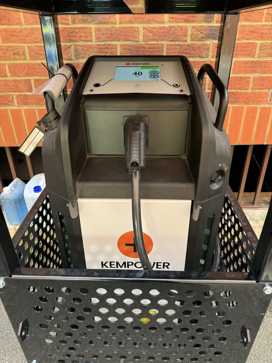 A bit of a geeky tweet, but wanted to share a picture of some of our new electric fleet that has just landed at <a href="/MPSSutton/">South Area - Sutton MPS</a>. Three new vehicles along with a portable fast charger. Residents of Sutton will see these vehicles out on patrol from tomorrow. Looking forward to see if
