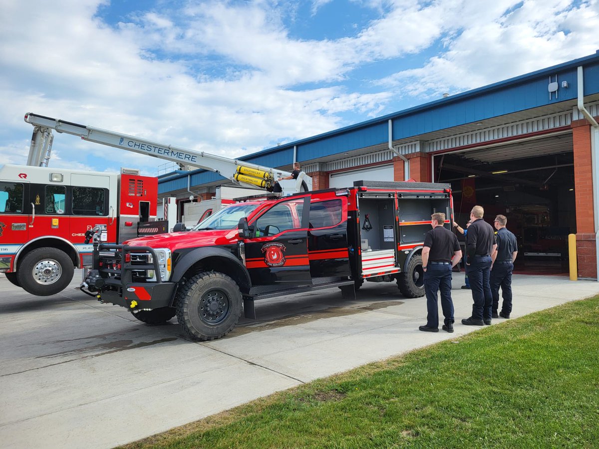 Seahawk_Service's tweet image. Congratulations to the Chestermere Fire Department on the arrival of your new Acres Stealth apparatus! Your commitment to keeping our community safe just got even stronger.

Thank you for trusting Sea Hawk and Acres for providing you with an apparatus Built for a Life of Service.