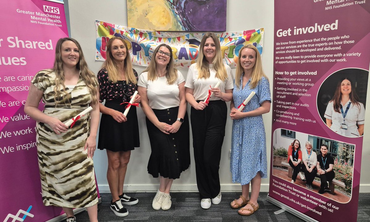 Catherineb07's tweet image. Today we had our graduation. 🎉 We qualified in Education Mental Health Practice in 2020 so slightly delayed due to Covid.
It was nice to catch up with so many lovely friends and colleagues. 😁 #NHS #TeamCAMHS @GMMH_NHS
#EMHPCat