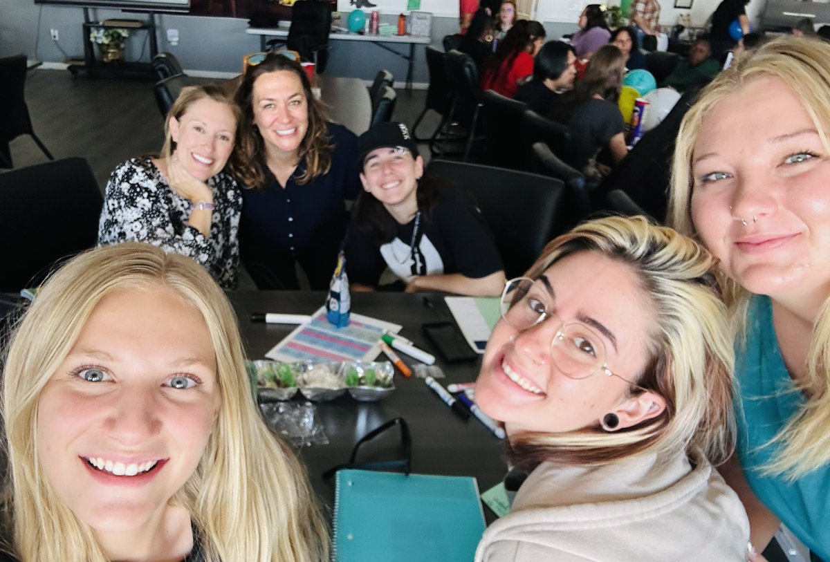 Trisha DiFazio (@trishadifazio) on Twitter photo Doing what we love! #SEL for #ELOP. <a href="/AllisonRoeser/">Allison Roeser</a> <a href="/SELandBeyond/">SELandBeyond</a> #educators #afterschool #112degreesdontcare Doing what we love! #SEL for #ELOP. <a href="/AllisonRoeser/">Allison Roeser</a> <a href="/SELandBeyond/">SELandBeyond</a> #educators #afterschool #112degreesdontcare