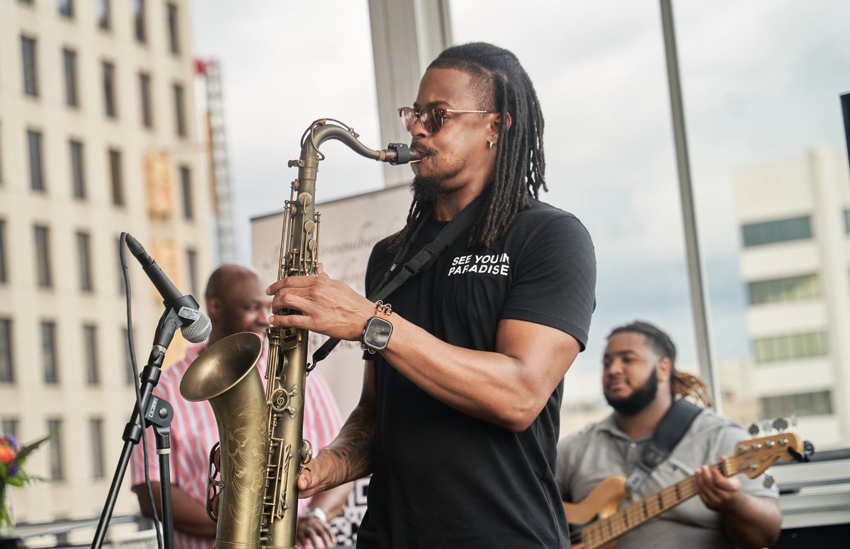 blackambitionpz's tweet photo. π Black Ambition hosted a So Ambitious Reception in New Orleans during the 2024 Essence Festival. This is the magic that happens when Black and Hispanic innovators come together.
#SoAmbitious #BlackAmbition #EssenceFest2024 #Innovation #Networking #CommunityBuilding https://t.co/v2k7c1r1T2