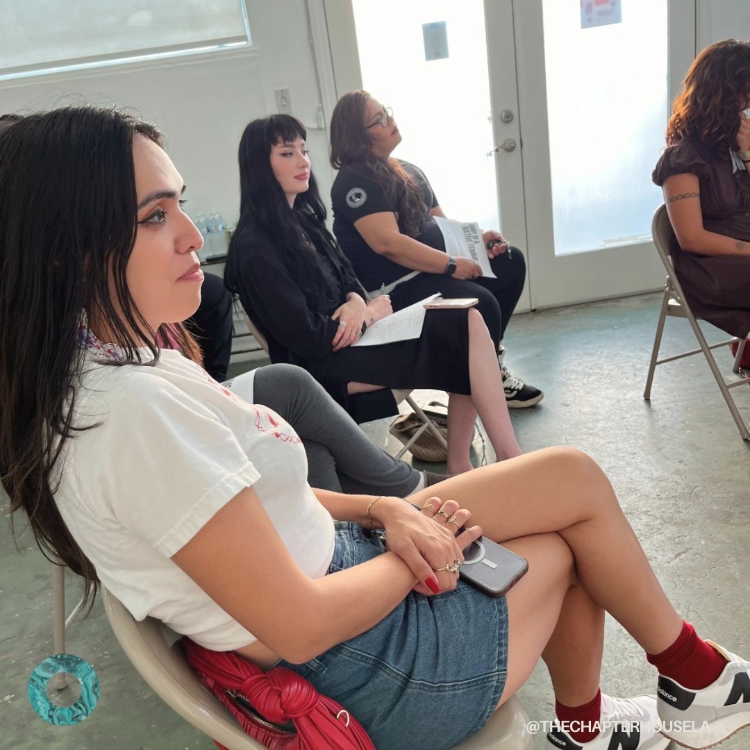 chapterhousela's tweet image. ‼️Diary of a Native Femme(nist), by artist Kimberly Robertson, will be closing on Sat, 7/27‼️

🎨 Gallery Hrs: Mon + Thur: 12PM-4PM or view by appt via info@thechapterhouse.org.

#TCH #TheChapterHouseLA #TongvaTerritory #LAnonprofit #IndigenousArt #DoaNF #KimberlyRobertson