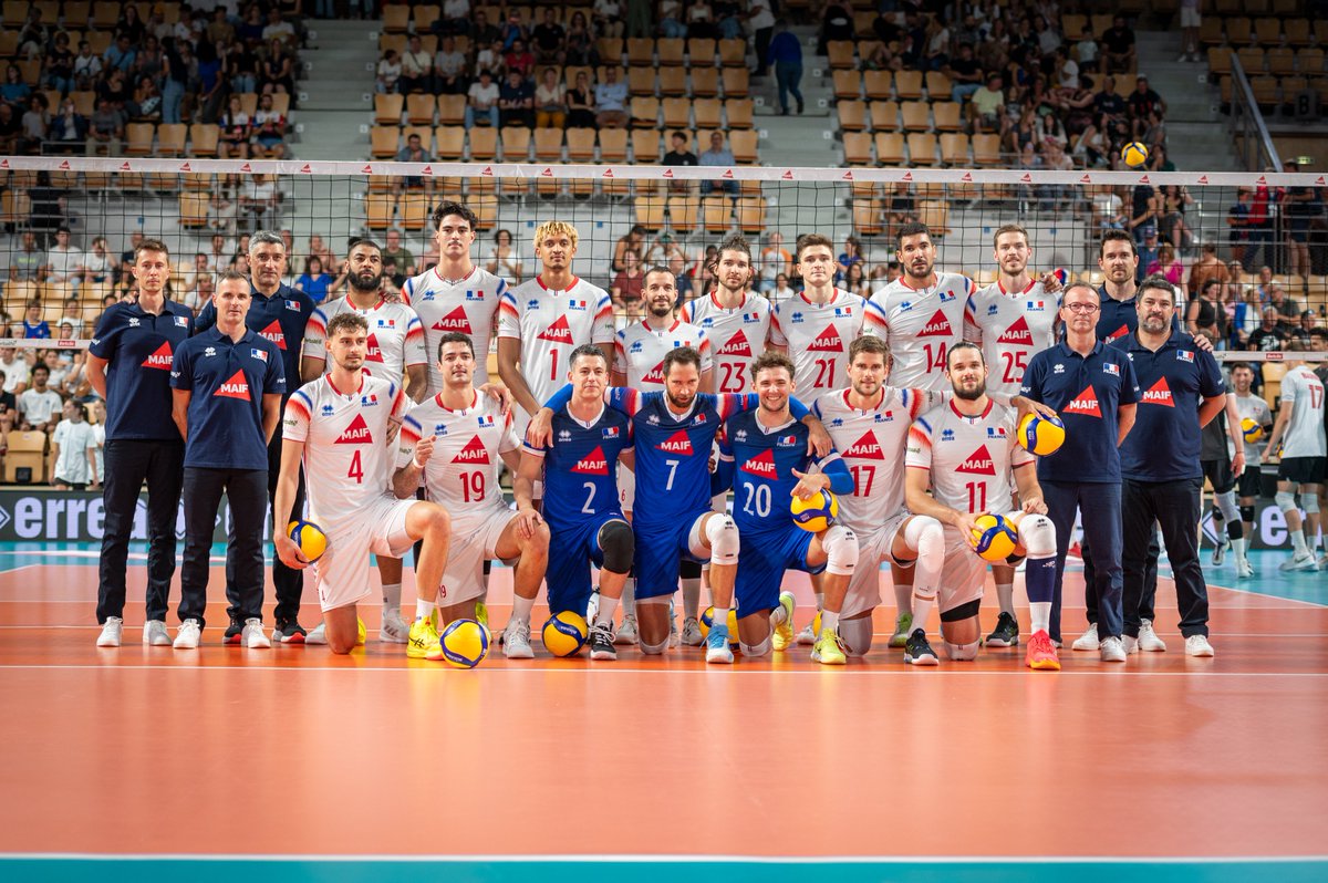 DepVendee's tweet photo. 🏐 Les Bleus s'imposent dans le dernier set (15 - 9) et terminent donc cette rencontre amicale sans avoir concédé un seul set face au Canada !

Pour rappel, le match sera diffusé demain à partir de 21h05 sur @lachainelequipe pour ceux qui étaient absents ce soir au #Vendéspace. https://t.co/mPEWZMMC6V