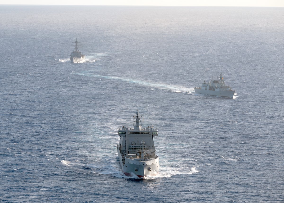 USNavy's tweet photo. U.S. Navy Photos of the Day:

1️⃣ #MDSU1 dives with @RoyalCanNavy and 2️⃣ #USSSterett underway with @RoyalCanNavy and @NZNavy @RimofthePacific
3️⃣ #VFA137 #FLTOPS from #USSNimitz @US3rdFleet
4️⃣ SN GonzalezCortez mans the helm aboard @Gipper_76 @US7thFleet
👉 https://t.co/aZddB6hxYf https://t.co/ppefrQwr1U