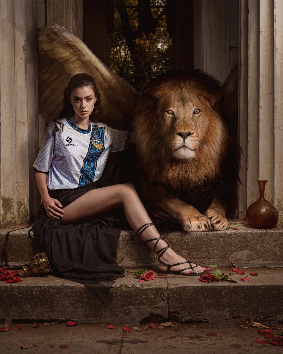 brfootball's tweet photo. These kits from Serie C team Latina Calcio are stunning💧

Partnering with the Italian brand @ezeta, the designs are inspired by the legend of Ulysses and Circe from Homer’s Odyssey 🏛 https://t.co/Z5wGf6JZEY