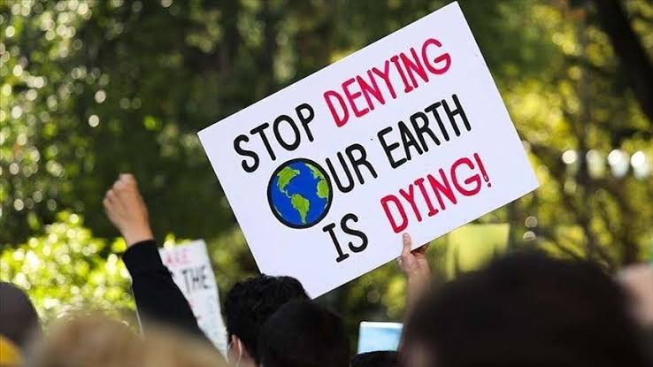 DurkStanoh's tweet photo. It's time to do our earth Justice 
#savemotherearth kalonzo https://t.co/Ei9oCWffMy