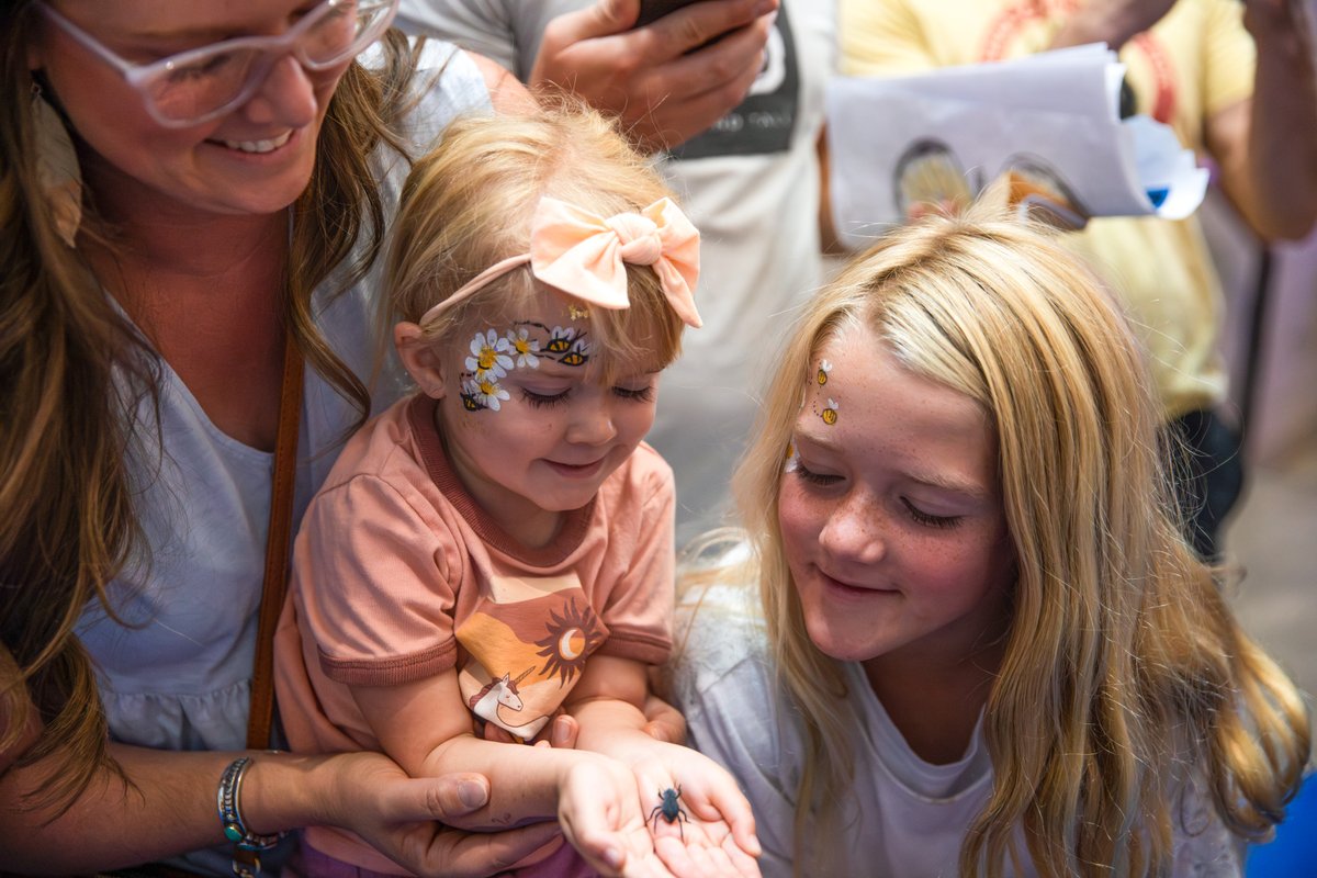 NHMU's tweet photo. A hands-on visit with the Bug Brigade at NHMU's annual #BUGfest on August 10 & 11 aims to dispel all your fears of #insects!
Learn about bug anatomy, behavior, and the impact they have in our ecology with live insect interactions.
Reserve your tickets: https://t.co/k7a0GGpJYm https://t.co/vIYKeRAh7T