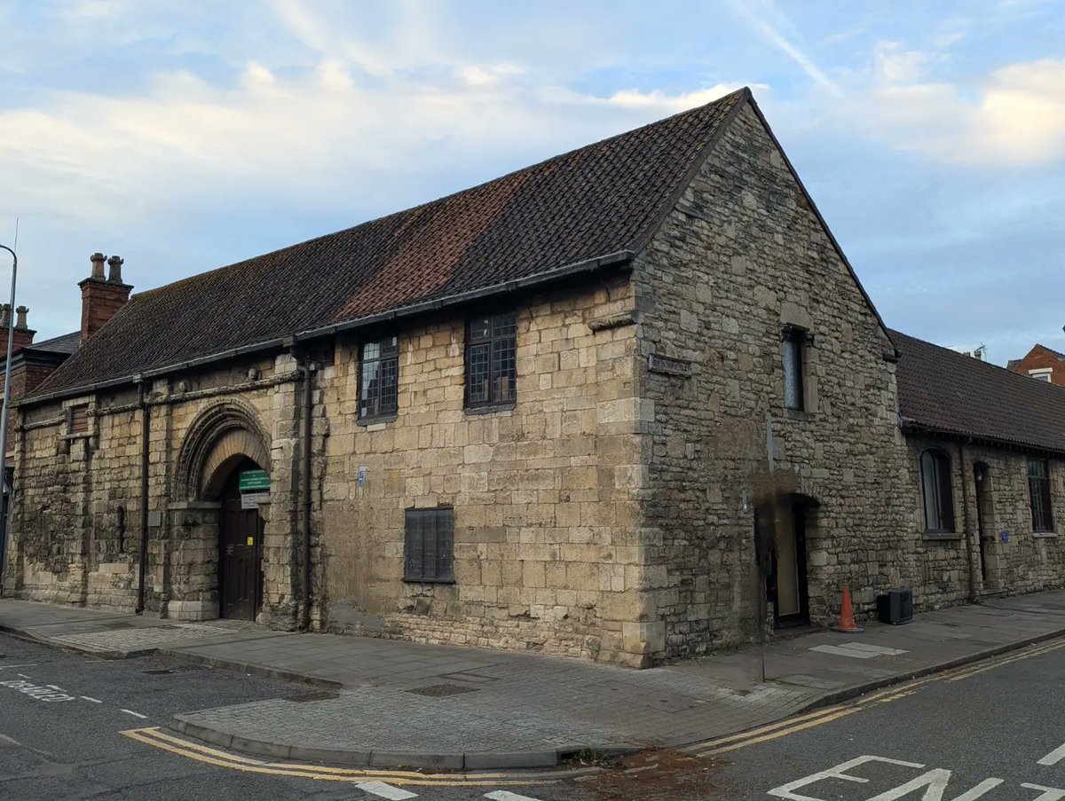 callumliam89's tweet image. St Marys Guildhall Lincoln 

#stmarysguildhall #stmarysguildhallincoln #Lincoln #Lincolnshire #lincolncivictrust #Visitlincoln #visitlincolnshire #heritagelincolnshire #heritage #history #heritageconservation #romanroad #fosseway #ermine 

@visitlincoln @HeritageLincs