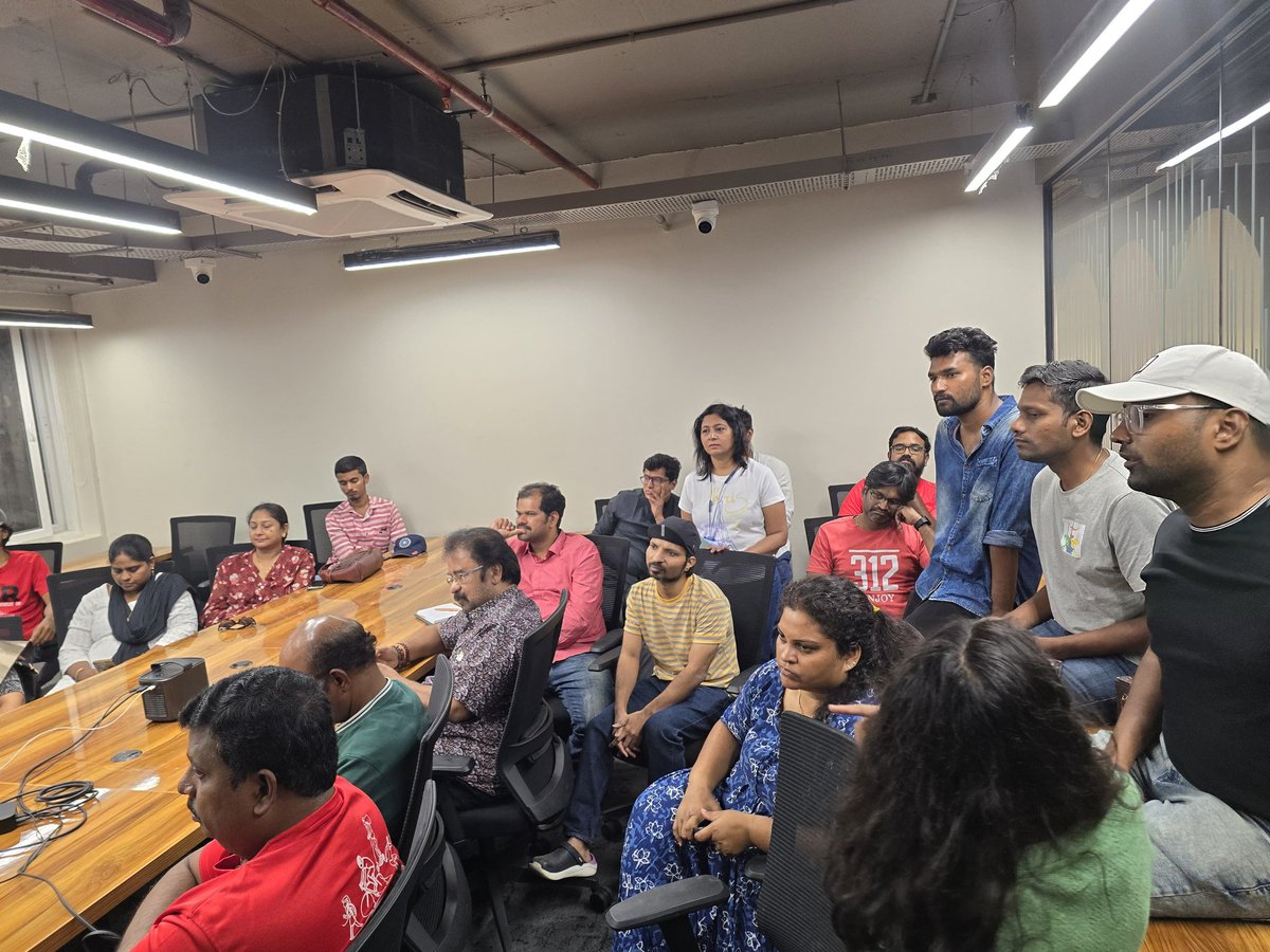 HydcyclingRev's tweet photo. #HyderabadCyclingRevolution
Townhall meeting at Begumpet
Gearing up for #HCR4
Campaign # For adoption of #ActiveMobility in Hyderabad
Walk < 1 km
Bicycles< 5 km
Public Transport > 5 km
@sselvan @Ravi_1836 @BYCS_org @PrlsecyMAUD @CommissionrGHMC @Anjani_Tsn @TelanganaCMO https://t.co/7Vm2qQNBU1