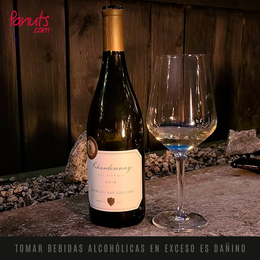 panuts_oficial's tweet photo. Morgan Bay Cellars destaca por su enfoque ecológico en la elaboración del vino, reflejado en sus frutas ricas en sabor y carácter. Su Chardonnay californiano ofrece notas intensas de frutos cítricos, pera madura y vainilla.🍇🌿
Pídelo en https://t.co/EnRZyjHzOW

#vino #blanco https://t.co/r99Vwbt4RA