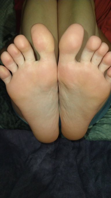 #Feet #barefoot https://t.co/uTnAXUpCoh<a href="/tag/feet"class="tags">#Feet</a><a href="/tag/barefoot"class="tags">#barefoot</a>