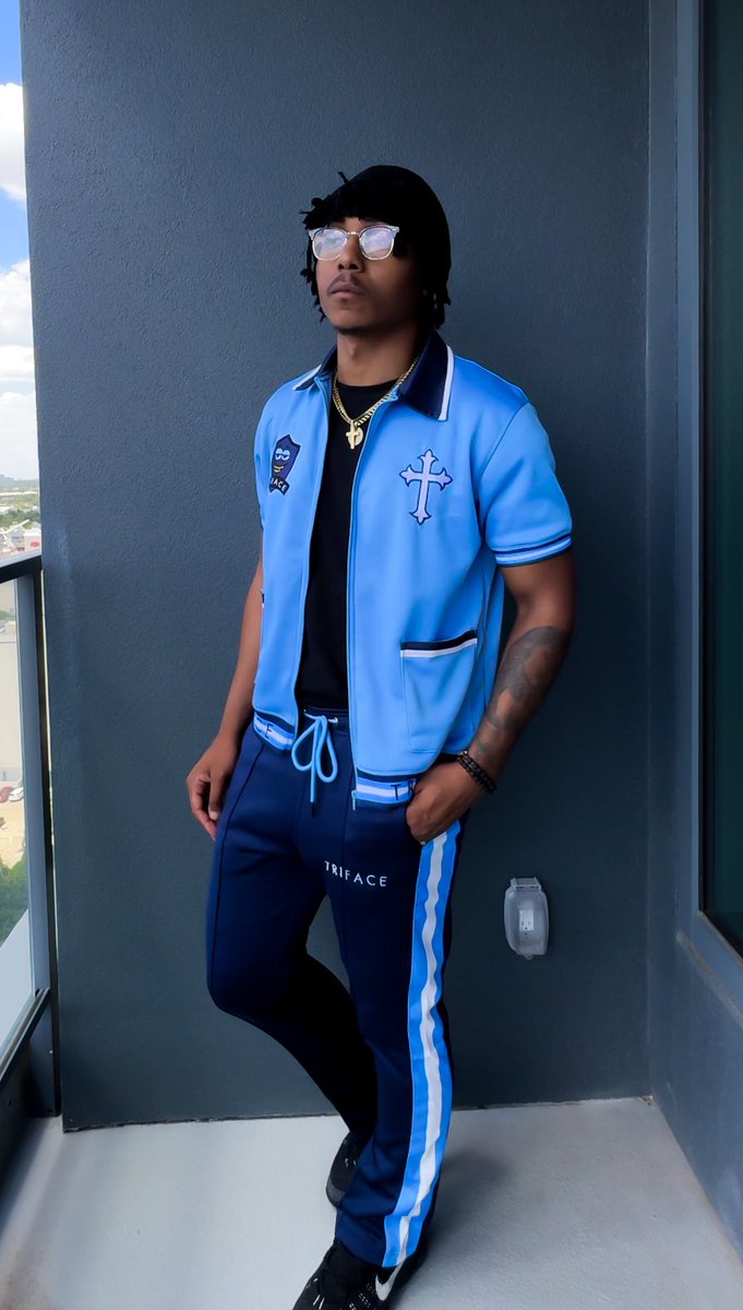 1DeboTaylor's tweet photo. The "SKY MILER" V1 UNC-23💎🫐 Set from T R I F A C E https://t.co/KXhSoK3eOB