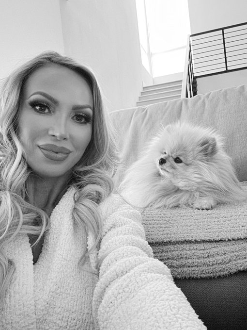 I love yall! ❤️ Please have an amazing day! 🖤 https://t.co/bDoqrugYW0