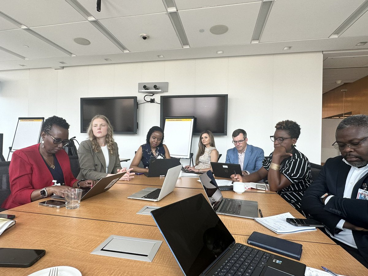 JaneRuth_Aceng's tweet photo. Glad to join the technical and country focused discussions together with @RichardKabanda2 and @Hskyobe to scale up and highlight priorities for Community Health Worker programming in Uganda.This is under the Community Health Delivery Partnership  supported by @WorldBank &amp; @theGFF https://t.co/8G2iv4KGcL