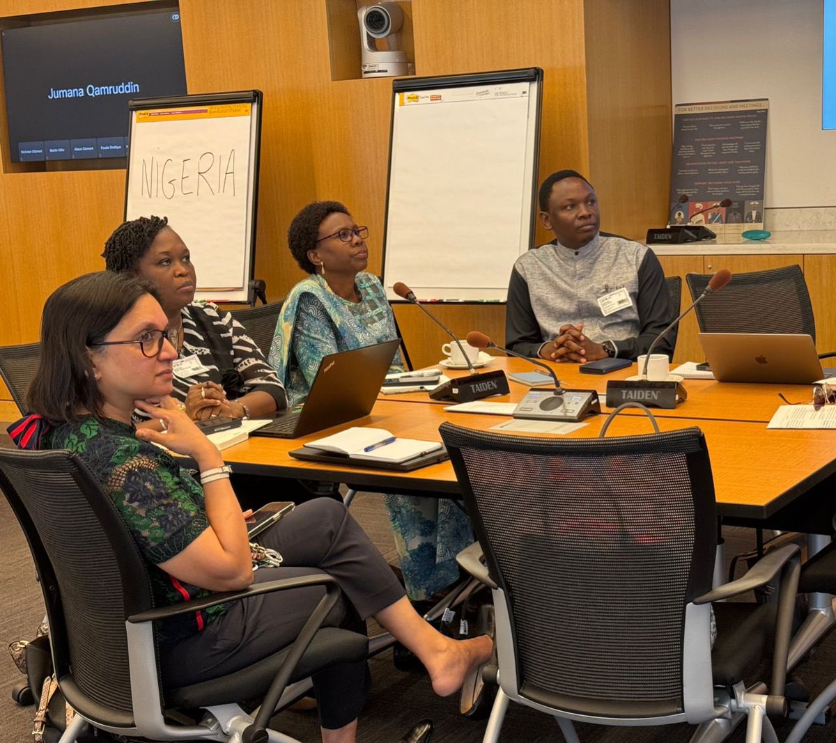 JaneRuth_Aceng's tweet photo. Glad to join the technical and country focused discussions together with @RichardKabanda2 and @Hskyobe to scale up and highlight priorities for Community Health Worker programming in Uganda.This is under the Community Health Delivery Partnership  supported by @WorldBank &amp; @theGFF https://t.co/8G2iv4KGcL
