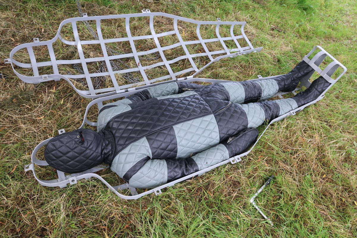 <a href="/gear_nl/">GearNL</a>  in his best. Layer 1; the <a href="/LeatherPrison/">LeatherPrison</a> suit 😍💦💦 and then locked in metal….. and as finishing touch! Suspended high away in a tree by <a href="/skINMATE/">skINMATE</a> and <a href="/strafobjekt/">strafobjekt</a> just forgotten as the times pass by. The new life of a prisoner #432765 #steppenbrand2024