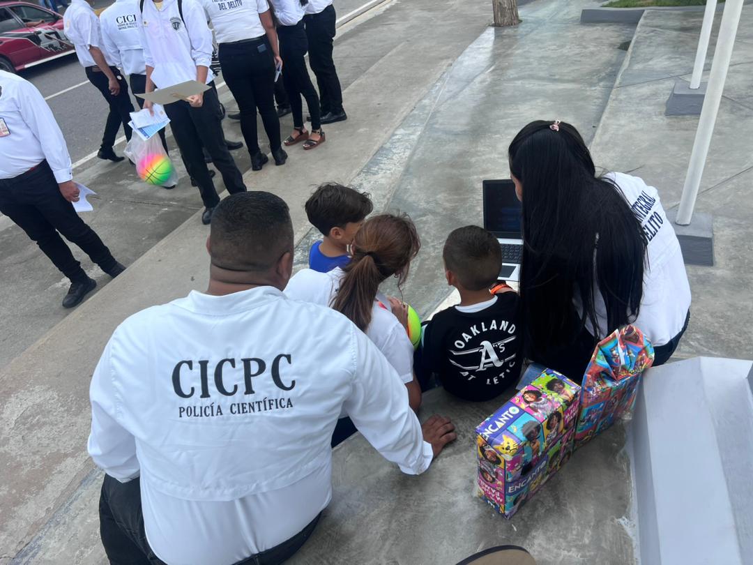 244Cicpc's tweet image. Debemos orientar a nuestro niños sobre las redes sociales. #VenezuelaSegura