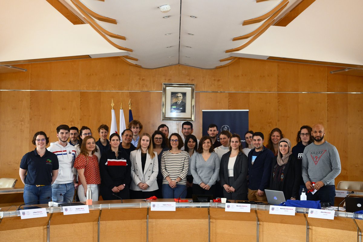 [#Engagement]
Lancé en 2023 par le #CNOSF, le programme Dirigeants de Demain se décline désormais au niveau local. Ce sont les <a href="/CROSOCCITANIE/">CROS OCCITANIE</a> et <a href="/CROSHDF/">CROS Hauts-de-France</a> en lien avec les #CDOS du territoire, qui lancent leur promotion 2024/2025 dans l'objectif de susciter et consolider