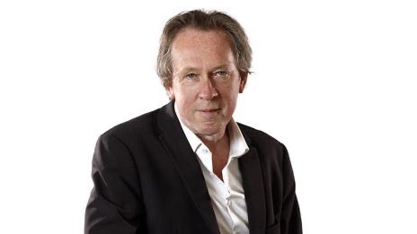 Immense tristesse de nous tous, toutes les équipes de #FranceMusique 🙏🏻

Benoît Duteurtre est décédé ce mardi 16 juillet à la suite d'une crise cardiaque. Il produisait depuis 1999, avec une passion jamais démentie, l'émission "Étonnez-moi Benoît".

radiofrance.fr/francemusique/…