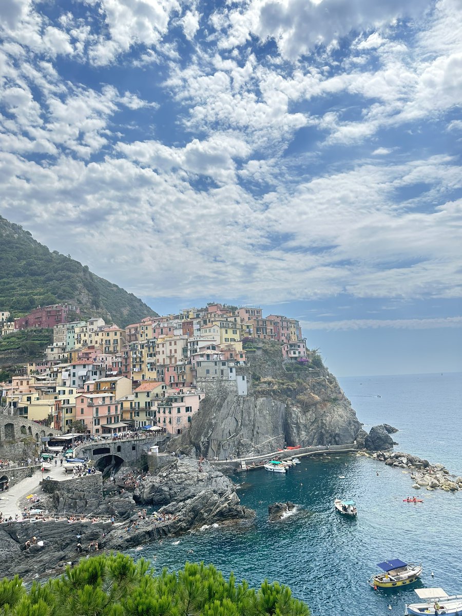 miss__gallacher's tweet image. 3 weeks, 9 cities, 6 countries = a dream 🚂🇦🇹🇩🇪🇸🇮🇮🇹🇫🇷🇧🇪 #interrailing