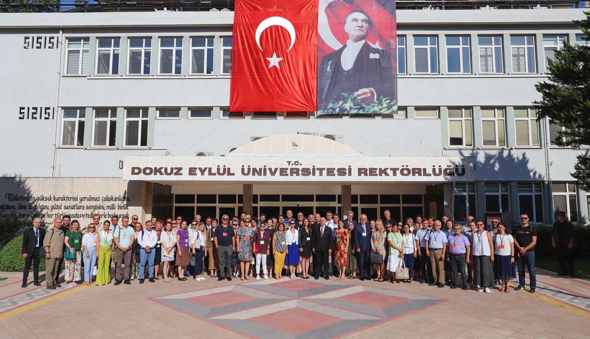 universitemDEU's tweet photo. Üniversitemiz 2026-2030 Stratejik Planlama Çalıştayı, DEÜ Rektör V. Prof. Dr. Mahmut Ak ve Üst Yönetimimizin katılımıyla yapıldı. 2026-2030 Dönemi Stratejik Planı’na uygun olarak hayata geçirilmesi öngörülen yatırım ve hizmetlerin görüşüldüğü çalıştayda, Üniversitemiz birim +++ https://t.co/DoVKI8tDu6