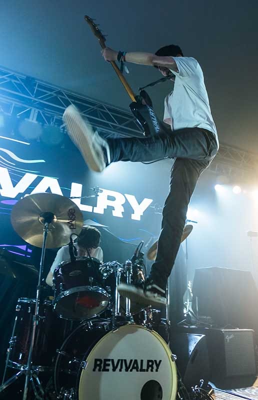 revivalryband's tweet photo. Watch out Lewis !!!

Monday night supporting the awesome @TheLathums had everyone jumping and tomorrow we get to do it all again @HullUniUnion 
#SYDTF 🔥🔥🔥
📸 Tony Woolliscroft https://t.co/ywC0R7zaPe
