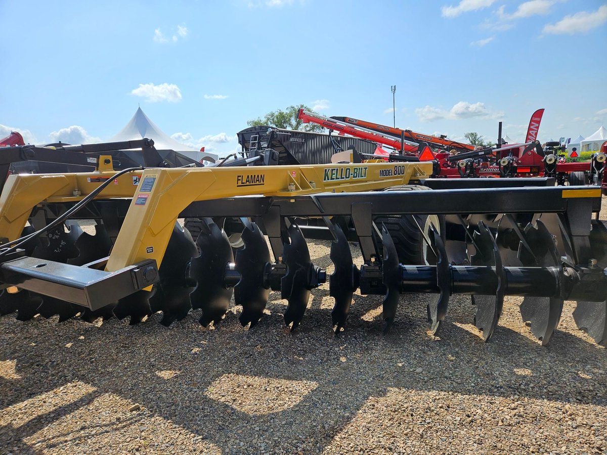 KelloBiltInc's tweet photo. We are at @aginmotion with Flaman, showcasing our incredible Model 800! Come visit our booth to get the details on our equipment!
#kellobilt #kellobiltdisc #CanadianMade #tillage #agriculture #offsetdiscs #tandemdiscs #discripper #disc #discblades https://t.co/gm1F2WIq5s