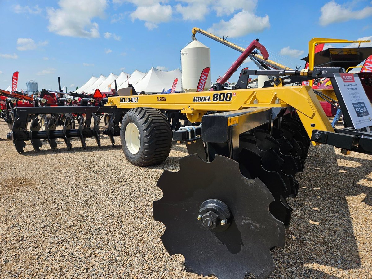KelloBiltInc's tweet photo. We are at @aginmotion with Flaman, showcasing our incredible Model 800! Come visit our booth to get the details on our equipment!
#kellobilt #kellobiltdisc #CanadianMade #tillage #agriculture #offsetdiscs #tandemdiscs #discripper #disc #discblades https://t.co/gm1F2WIq5s