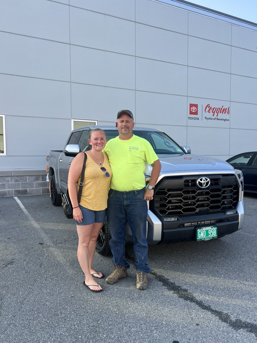 CogginsToyota's tweet image. Katlin and David both purchased vehicles with us 🤗Upgraded from a ‘11 Chevy Traverse and ‘16 Highlander ➡️ a ‘24 Tundra and ‘18 4Runner 👏🏻 👏🏻 👏🏻 ENJOY 😊

#cogginstoyotaofbennington #southernvt #berkshirecounty #cogginsautogroup #toyota #toyotafamily