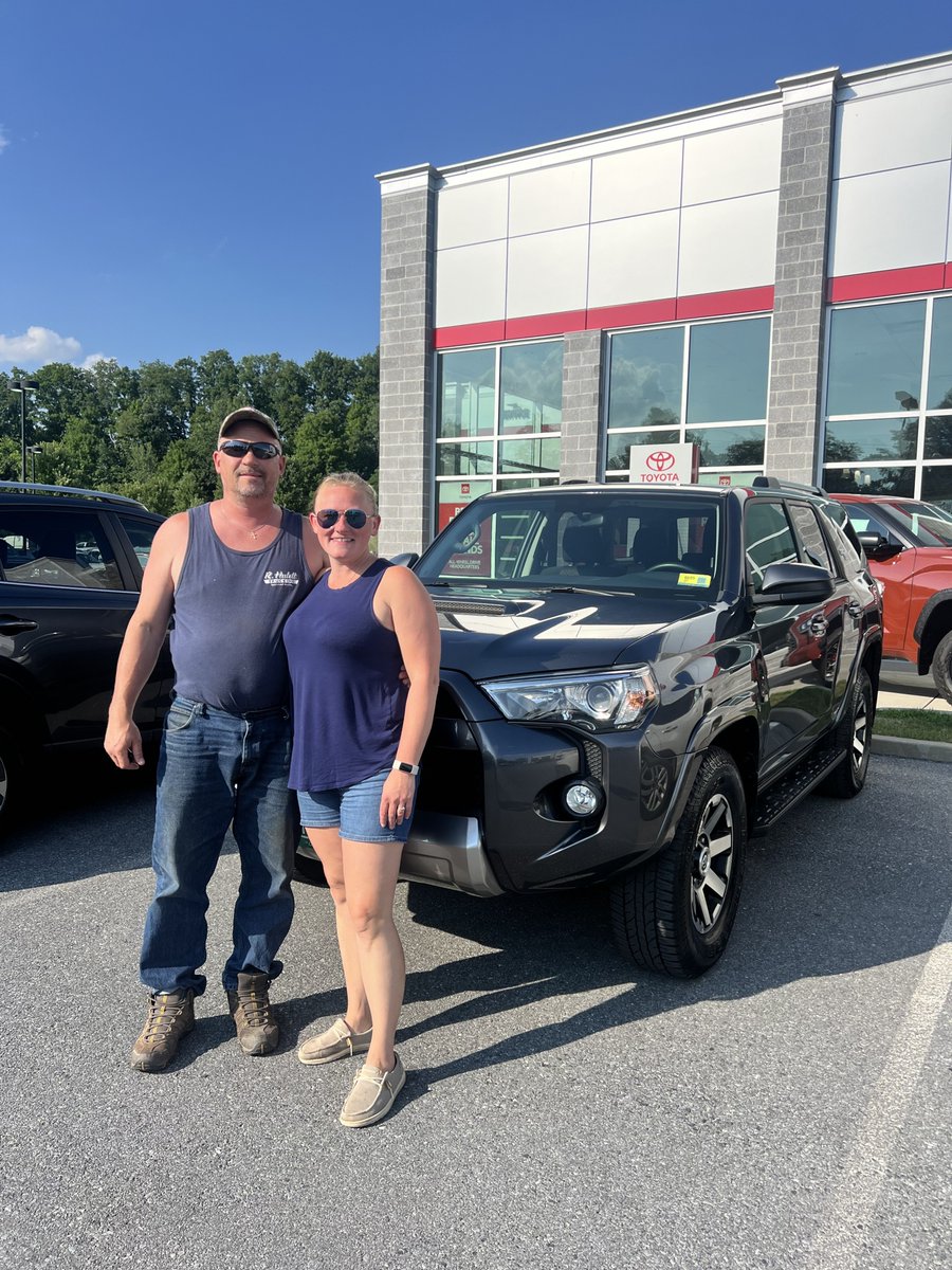 CogginsToyota's tweet image. Katlin and David both purchased vehicles with us 🤗Upgraded from a ‘11 Chevy Traverse and ‘16 Highlander ➡️ a ‘24 Tundra and ‘18 4Runner 👏🏻 👏🏻 👏🏻 ENJOY 😊

#cogginstoyotaofbennington #southernvt #berkshirecounty #cogginsautogroup #toyota #toyotafamily