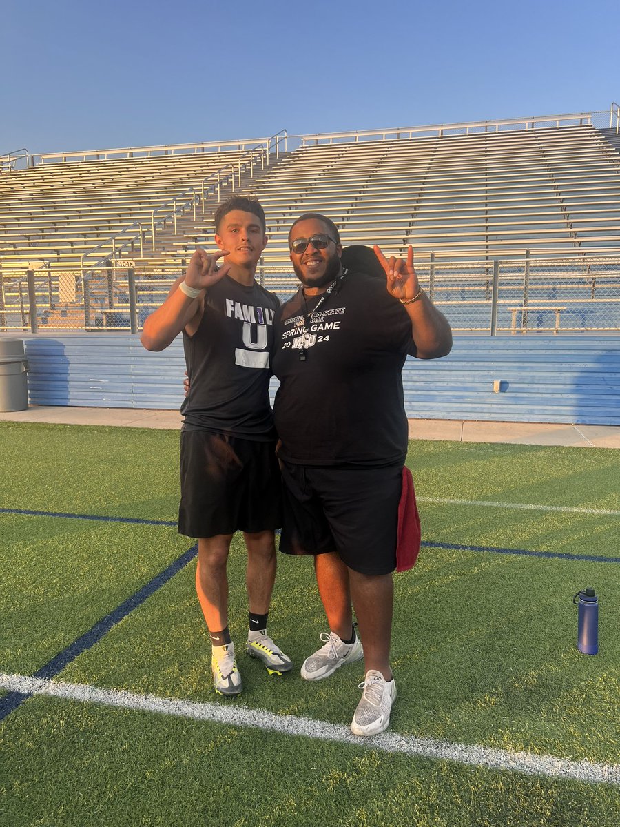 Elijahchaires's tweet photo. I had a great time at @MSUTexasFB I love the positive atmosphere from the coaching staff! @coach_lylesd @FBCoachLeonard @CoachK_Johnson @CoachFoster77 @RecruitTheU https://t.co/OqRwRLyn22