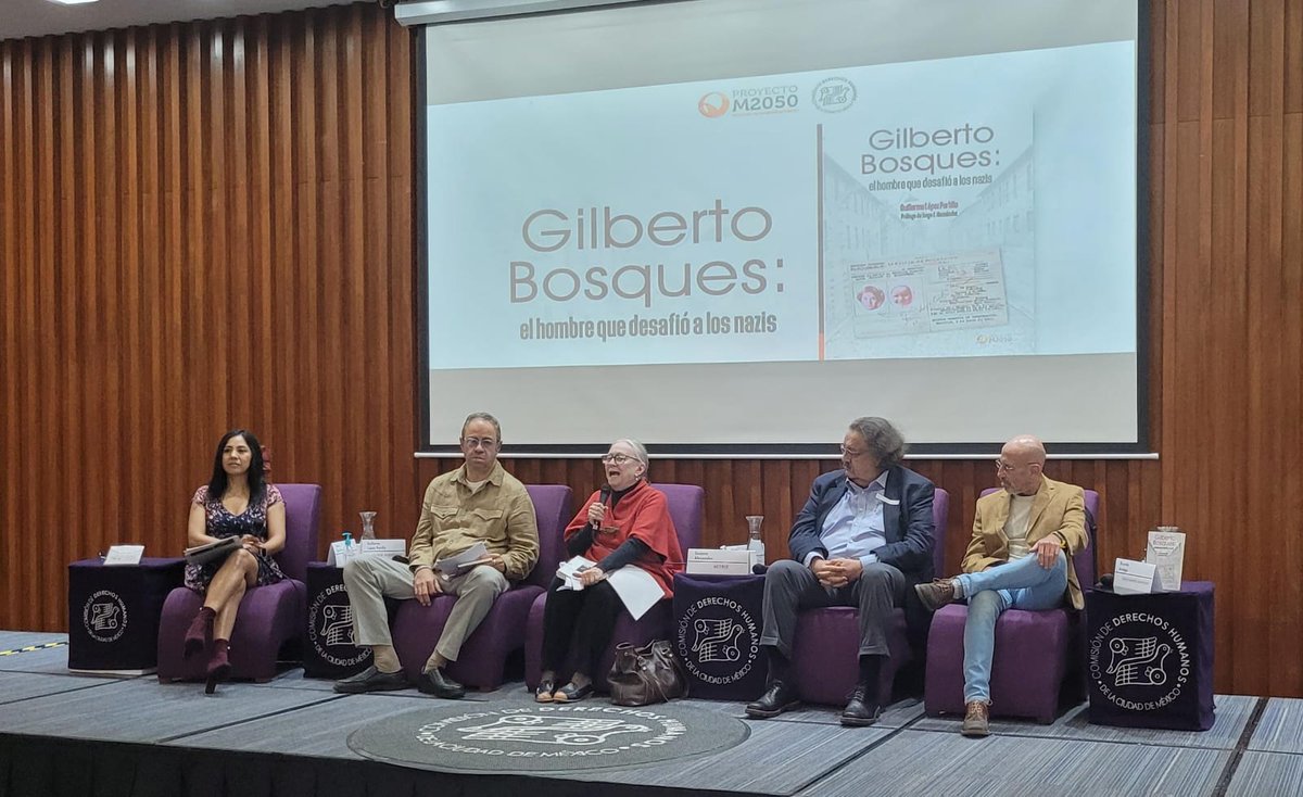 juliochanguito's tweet photo. En la presentación del libro de Guillermo López Portillo, Gilberto Bosques: el hombre que desafío a los nazis. Con presentadores de lujo. Susana Alexander, Jorge F. Hernandez, y  Ricardo Arriaga. https://t.co/iSEfioeHzF